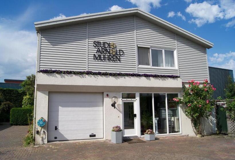 پانسیون The Studio Guesthouse