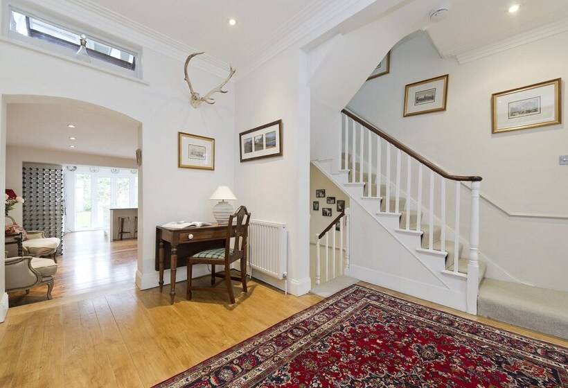 Fulham 4 Bed House & Garden Near Tube