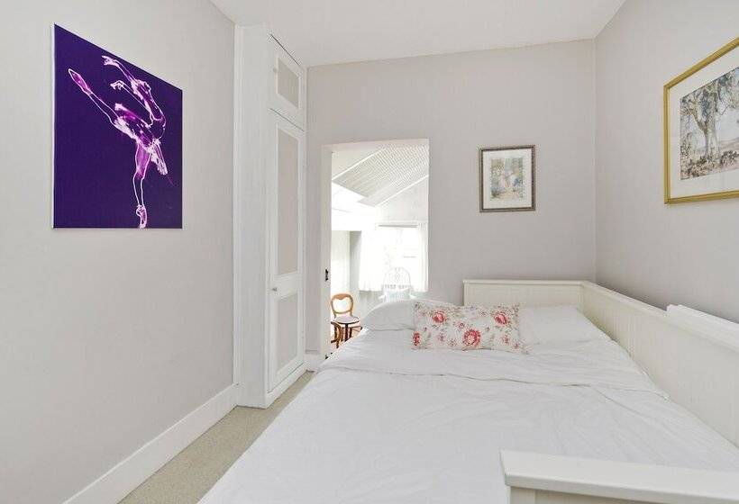 Fulham 4 Bed House & Garden Near Tube