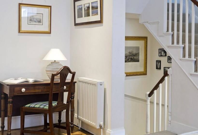 Fulham 4 Bed House & Garden Near Tube