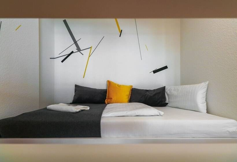 Fresh & Neu Ruhig Komfortabel & Zentral Hostel