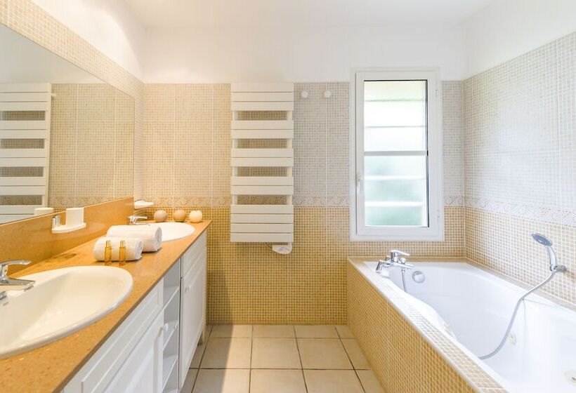 اقامتگاه Lagrange Vacances La Clairière Aux Chevreuils