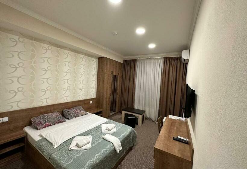 5 Rooms Near 300 Aragveli Metro Station