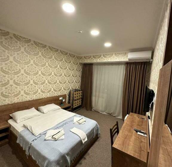 5 Rooms Near 300 Aragveli Metro Station