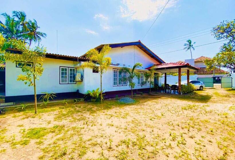 צימר Kanchan Beach Front Villa