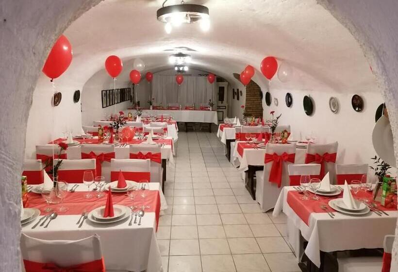 住宿加早餐  Szépasszony Fogadó