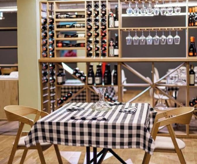 Olivar Hotel Tirana