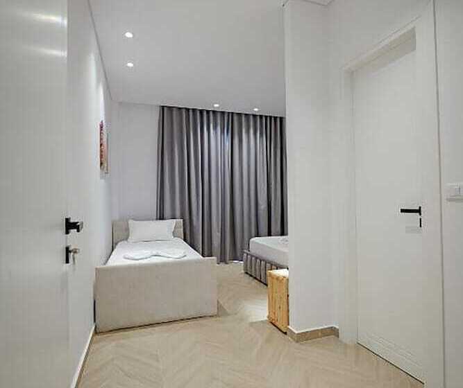 فندق Villa Juna Beach