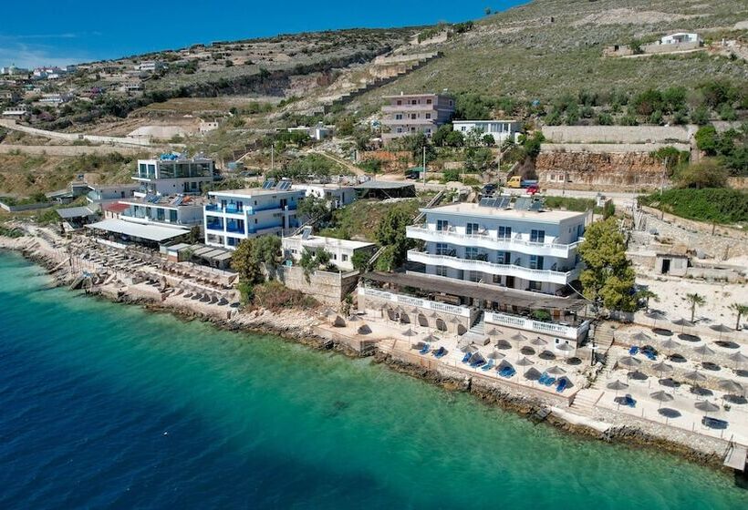 فندق Villa Juna Beach