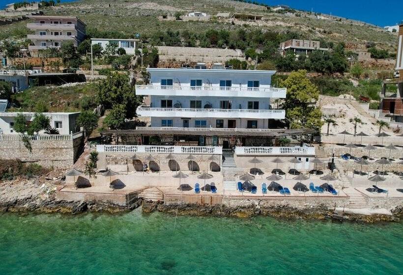 فندق Villa Juna Beach