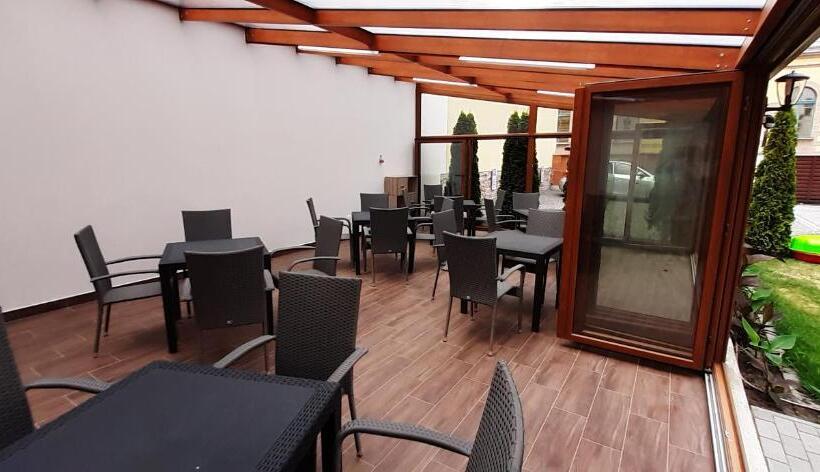 Mecset Apartman
