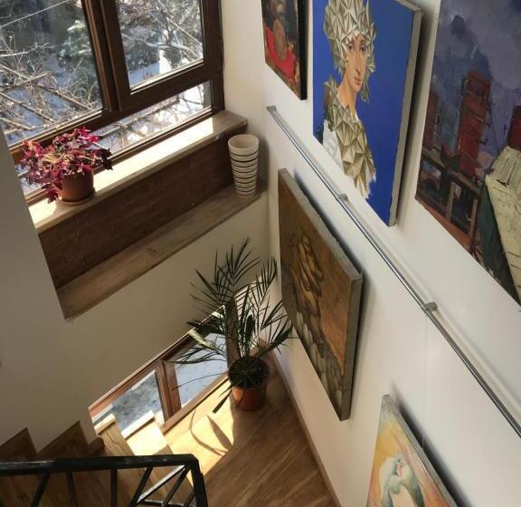 پانسیون Gallery Guesthouse
