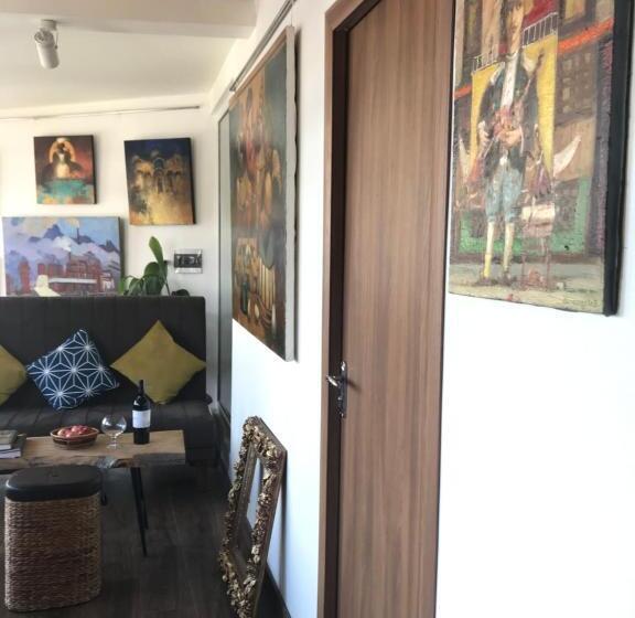 پانسیون Gallery Guesthouse