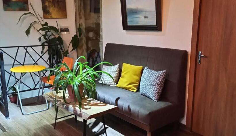 پانسیون Gallery Guesthouse