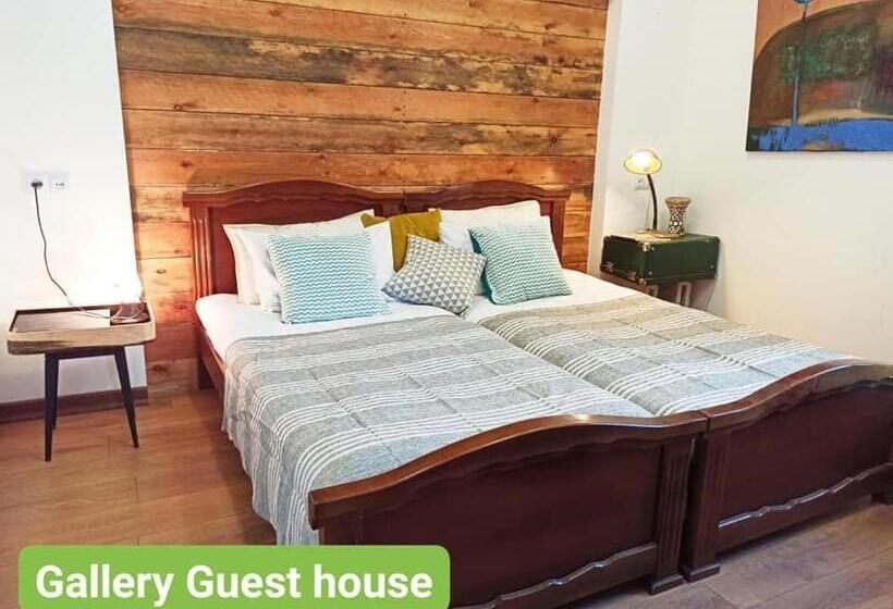 پانسیون Gallery Guesthouse