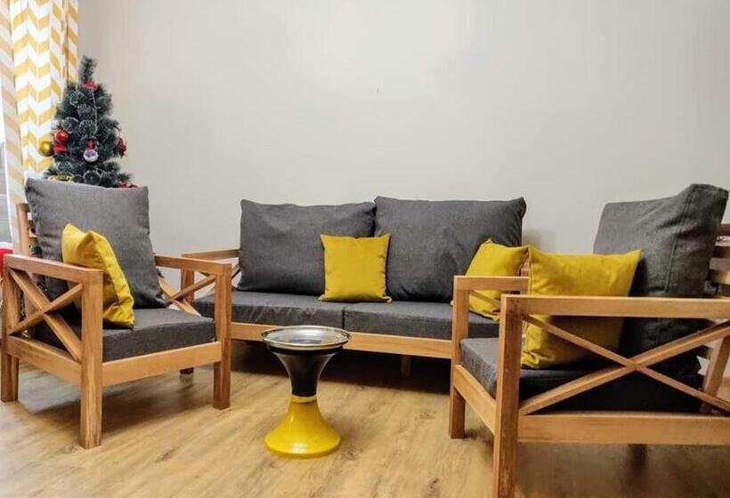پانسیون Gallery Guesthouse