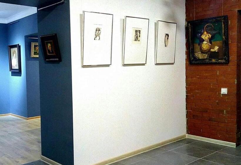 پانسیون Gallery Guesthouse