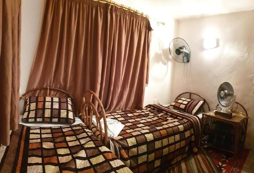 پانسیون The Orient Home