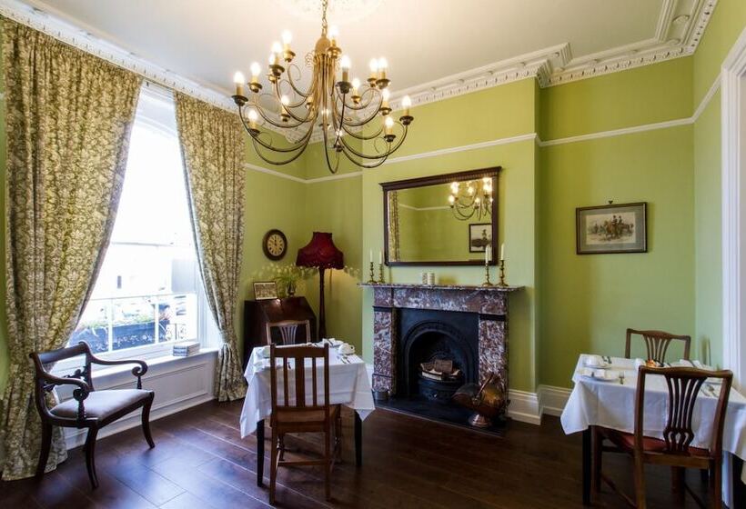 پانسیون The Portland Guesthouse