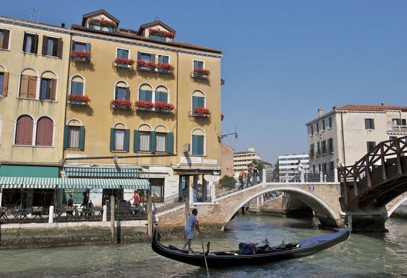 Fotos del hotel Arlecchino:  12