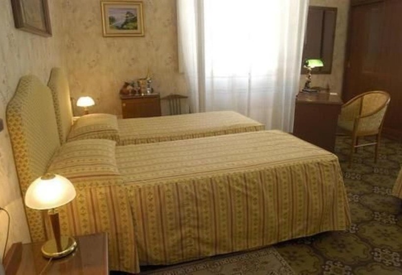 Fotos del hotel Beatrice:  3