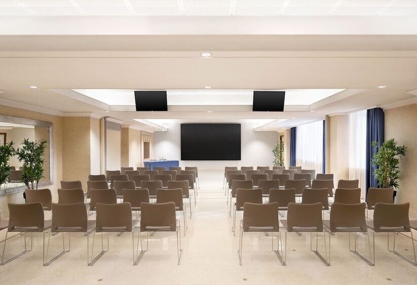 Fotos del hotel Courtyard By Marriott Rome Central Park:  29