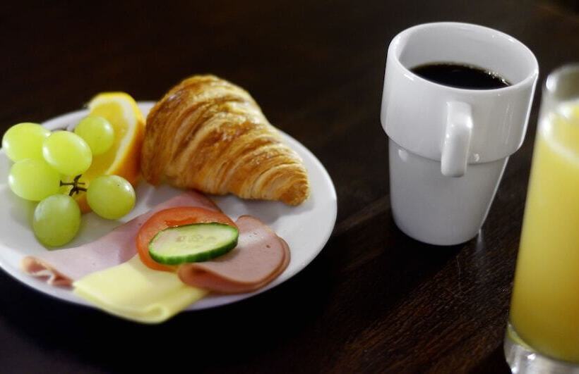 فندق Good Morning Västerås