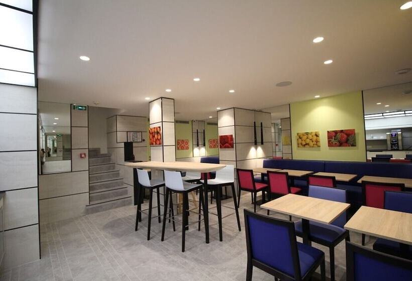 Fotos del hotel Hôtel Charing Cross:  25