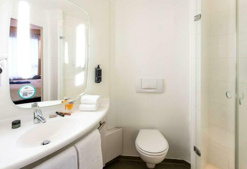 Fotos del hotel Ibis  Brussels Centre Gare Du Midi:  42