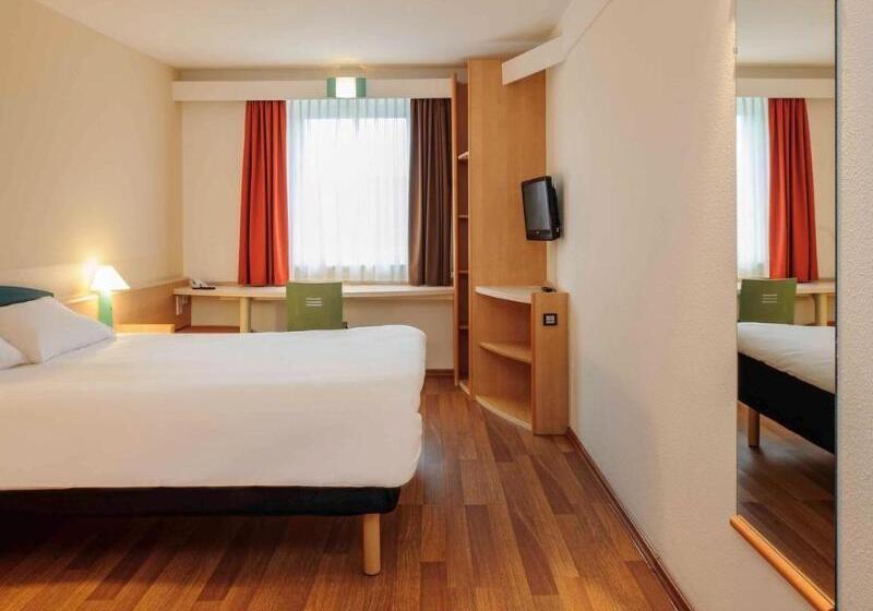 ホテル Ibis Jena City