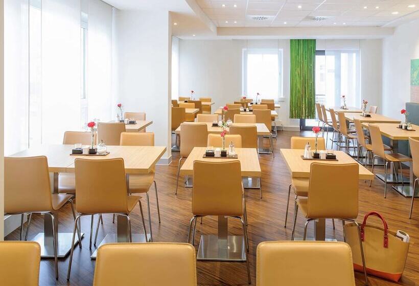 Отель Ibis Jena City