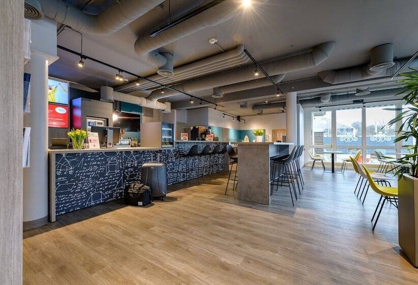 هتل Ibis Köln Frechen