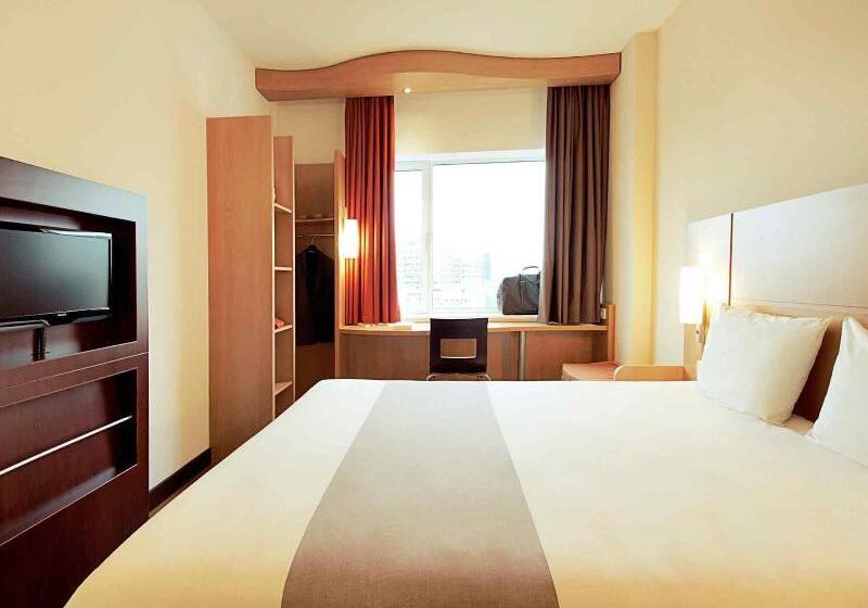 هتل Ibis Luzern Kriens