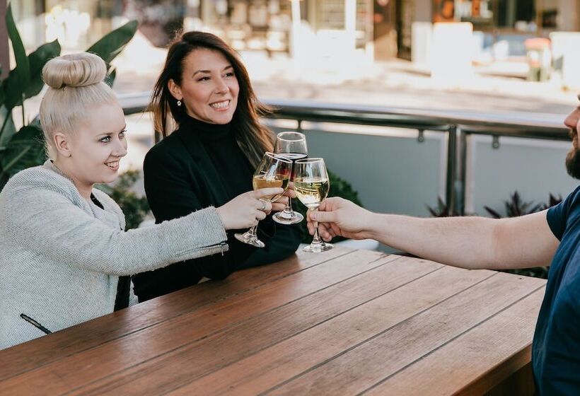 هتل Ibis Newcastle