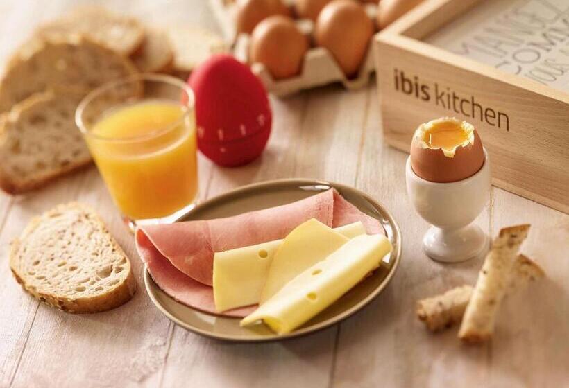 هتل Ibis Paris La Defense Courbevoie