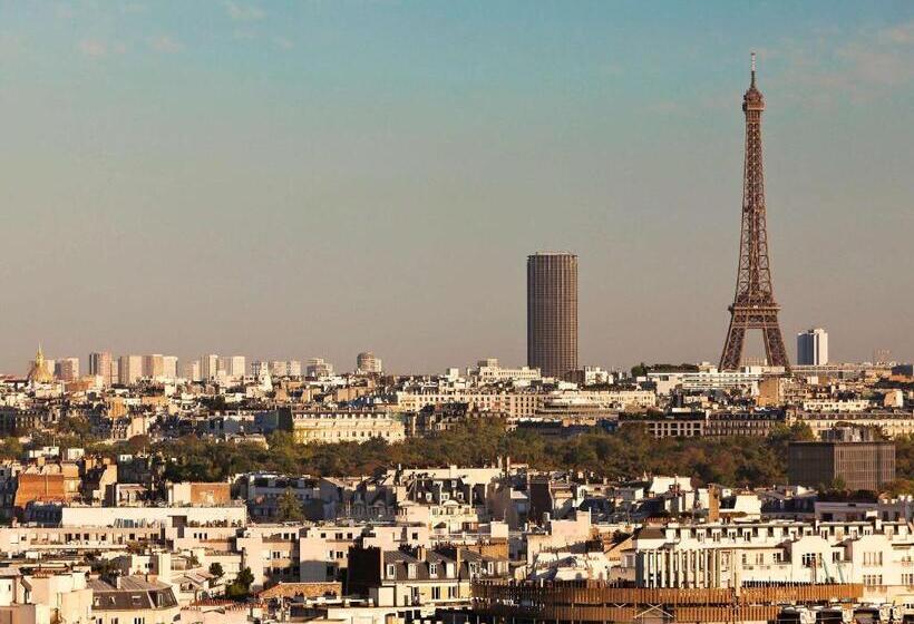 هتل Ibis Paris La Defense Courbevoie