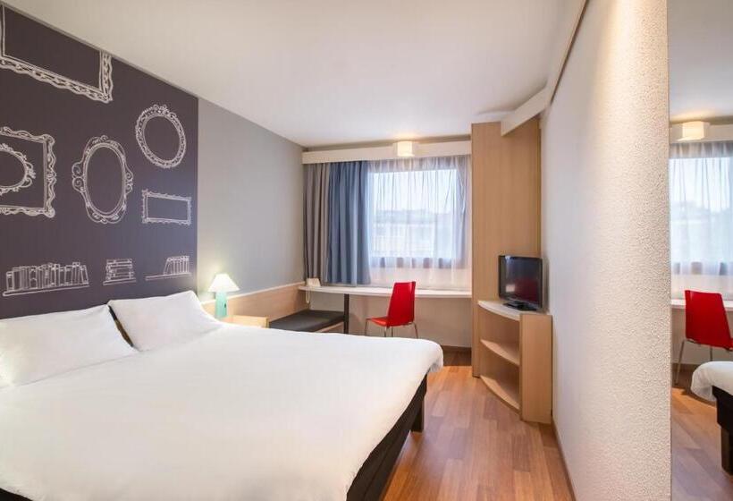 هتل Ibis Szczecin Centrum