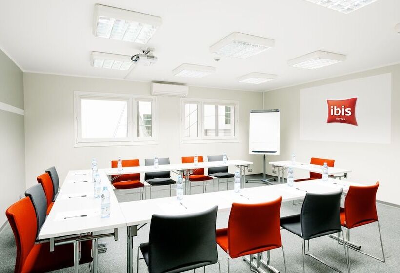 هتل Ibis Warszawa Centrum