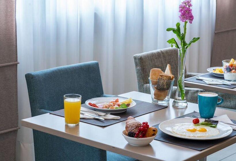 Fotos del hotel Leonardo Hotel Milan City Center:  22