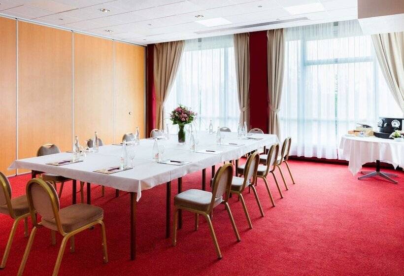 هتل Mercure Nevers Pont De Loire