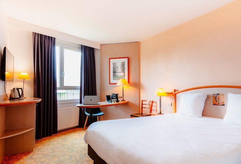 هتل Mercure Nevers Pont De Loire