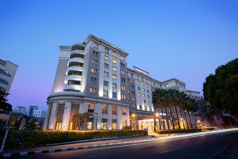 هتل Parkroyal Yangon