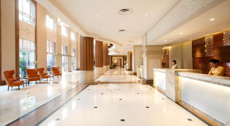 هتل Parkroyal Yangon