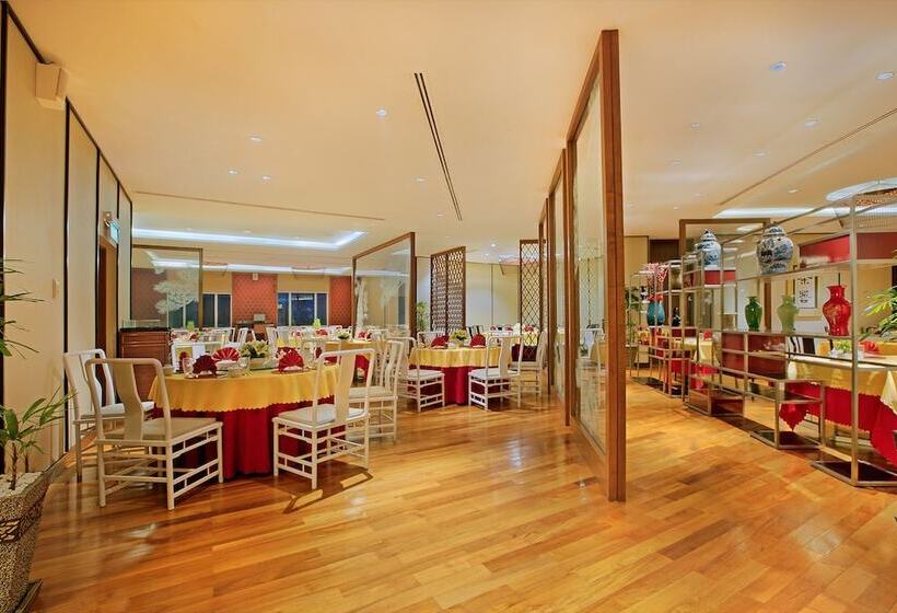 هتل Parkroyal Yangon