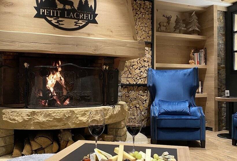 هتل Petit Lacreu