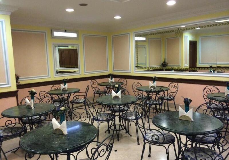 Fotos del hotel Principe Di Piemonte:  90