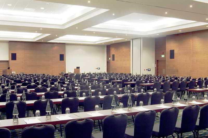 هتل Radisson  & Conference Centre London Heathrow