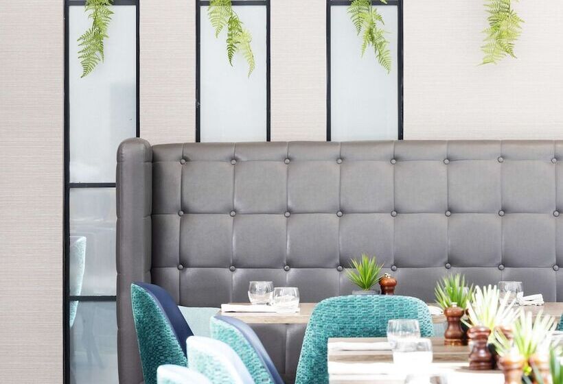 هتل Sofitel London Gatwick