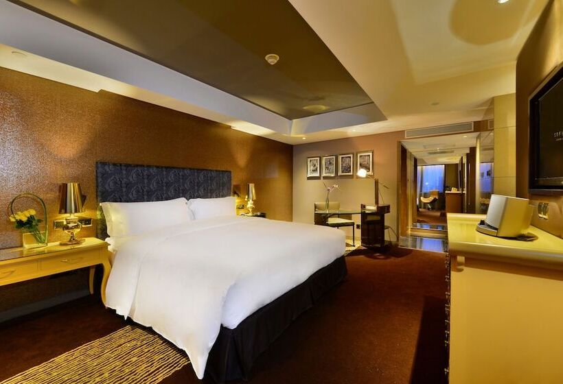 هتل Sofitel Zhengzhou International