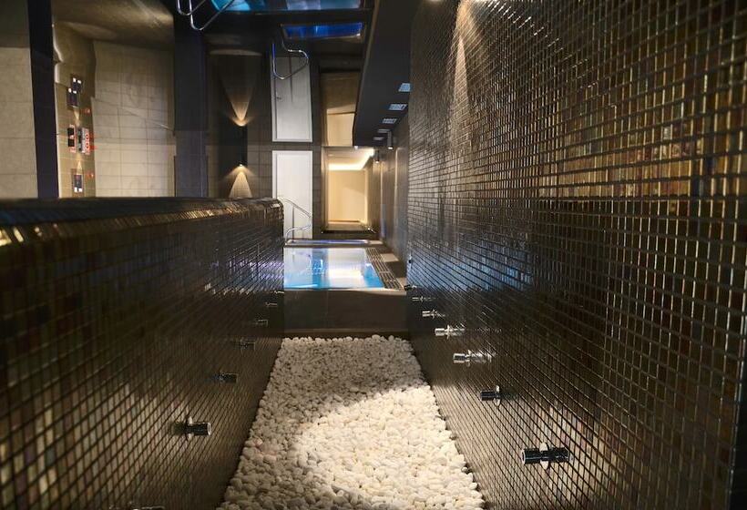 ホテル Spa Acevi Val D’aran
